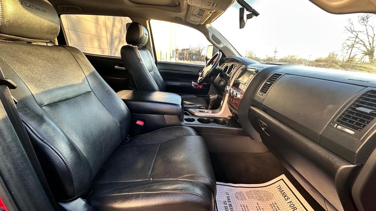 Toyota Tundra Limited 5.7L FFV CrewMax 4WD 2012