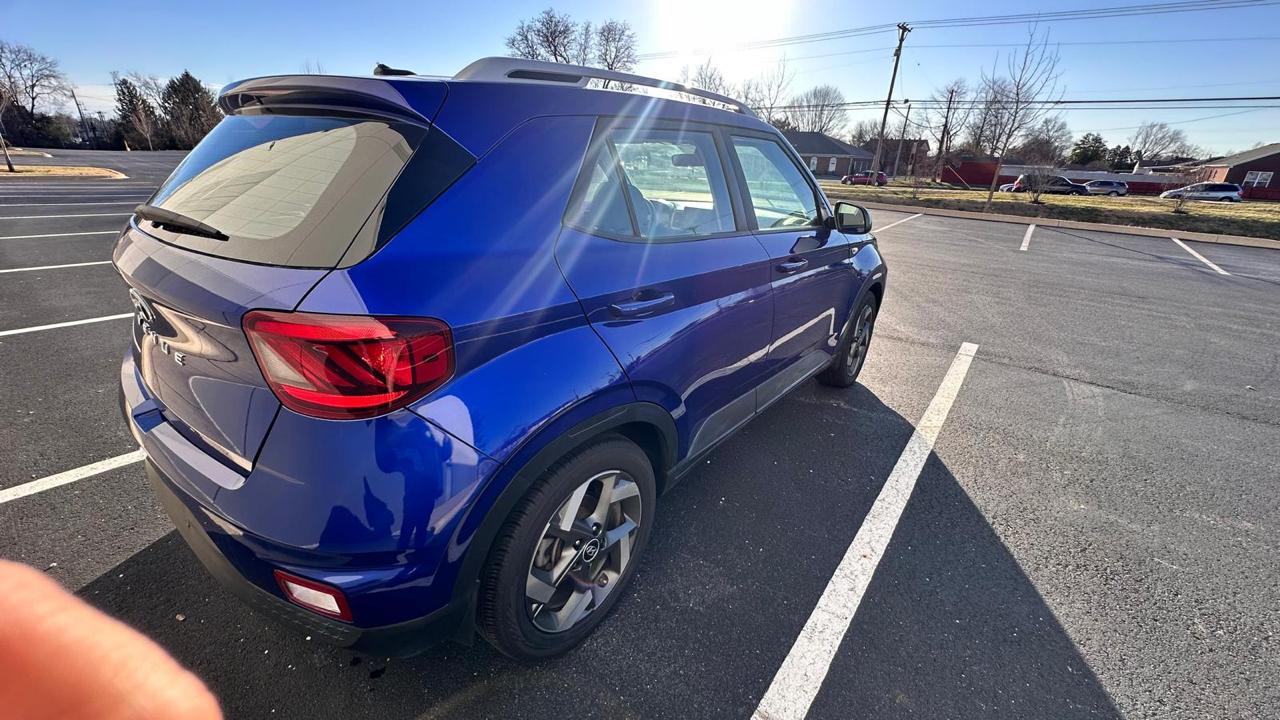 Hyundai Venue SEL 2023