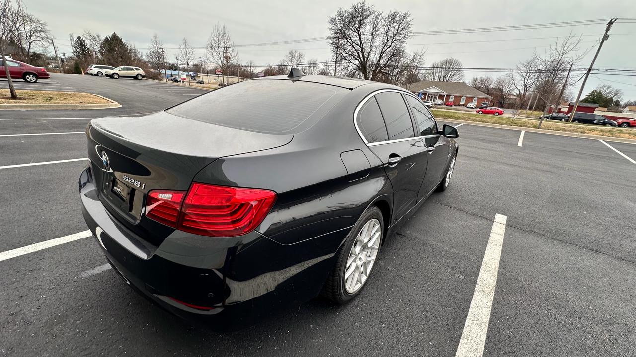 BMW 5-Series 528i 2015