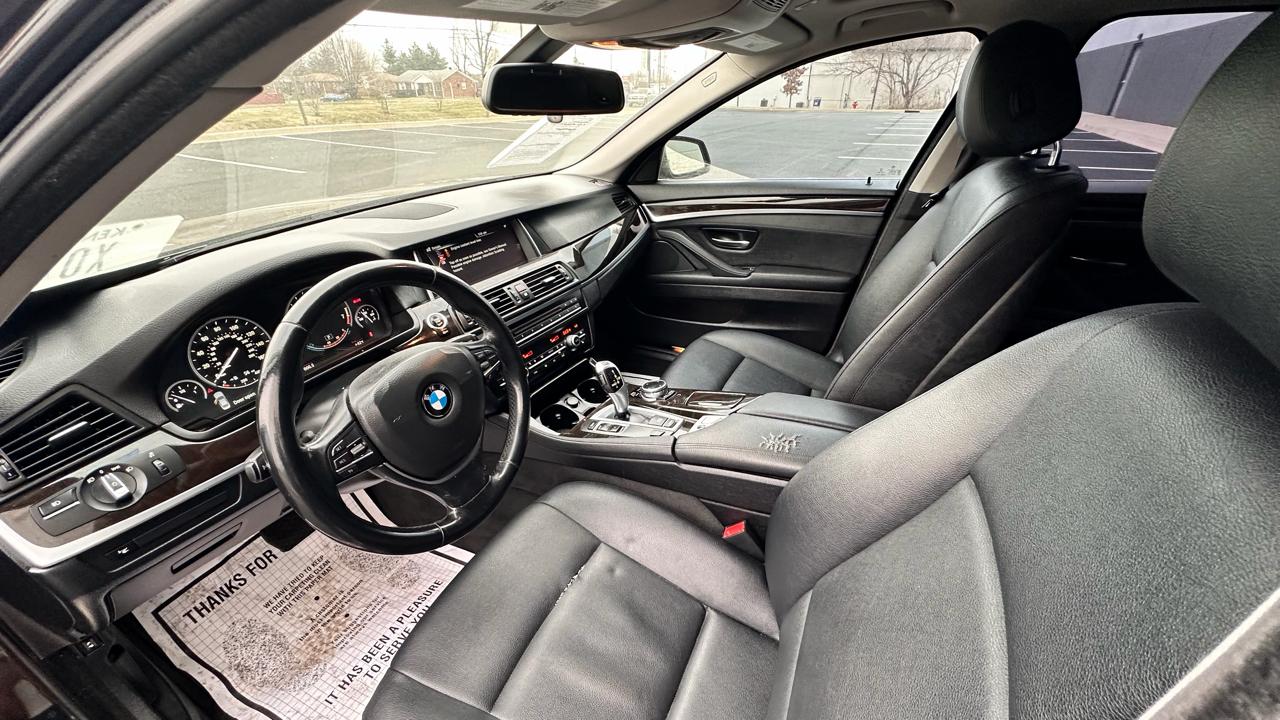 BMW 5-Series 528i 2015