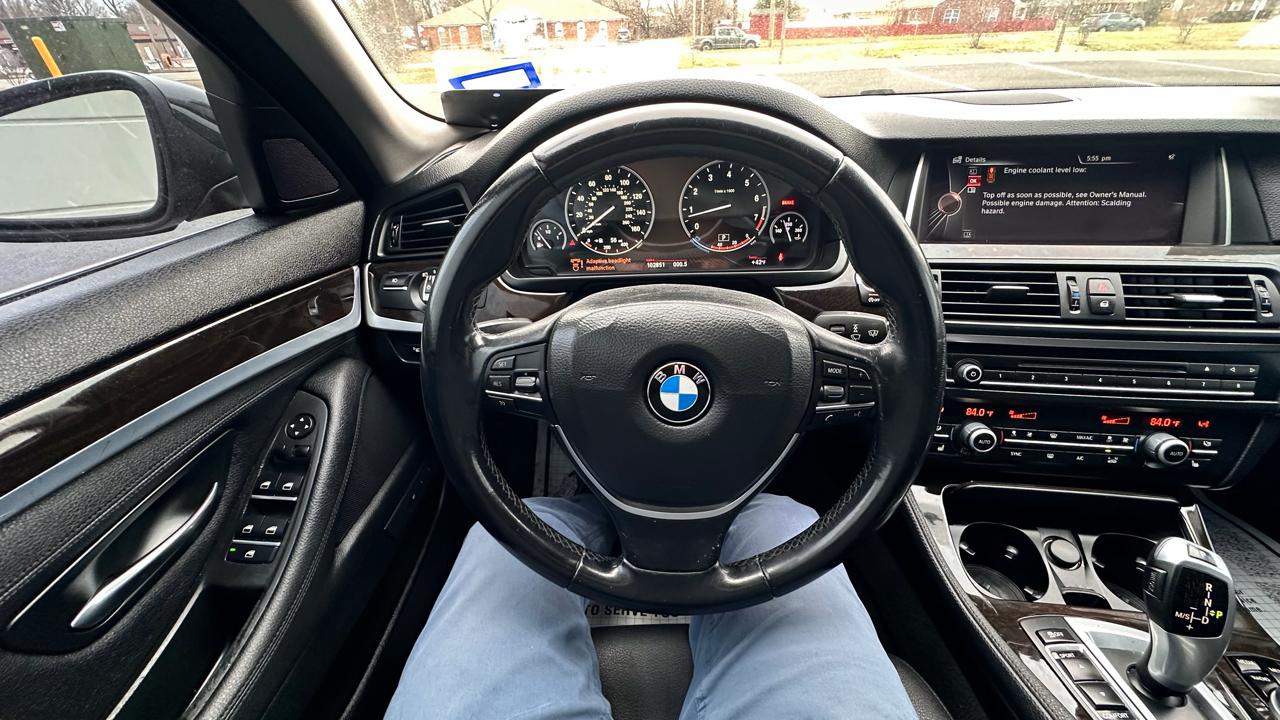 BMW 5-Series 528i 2015