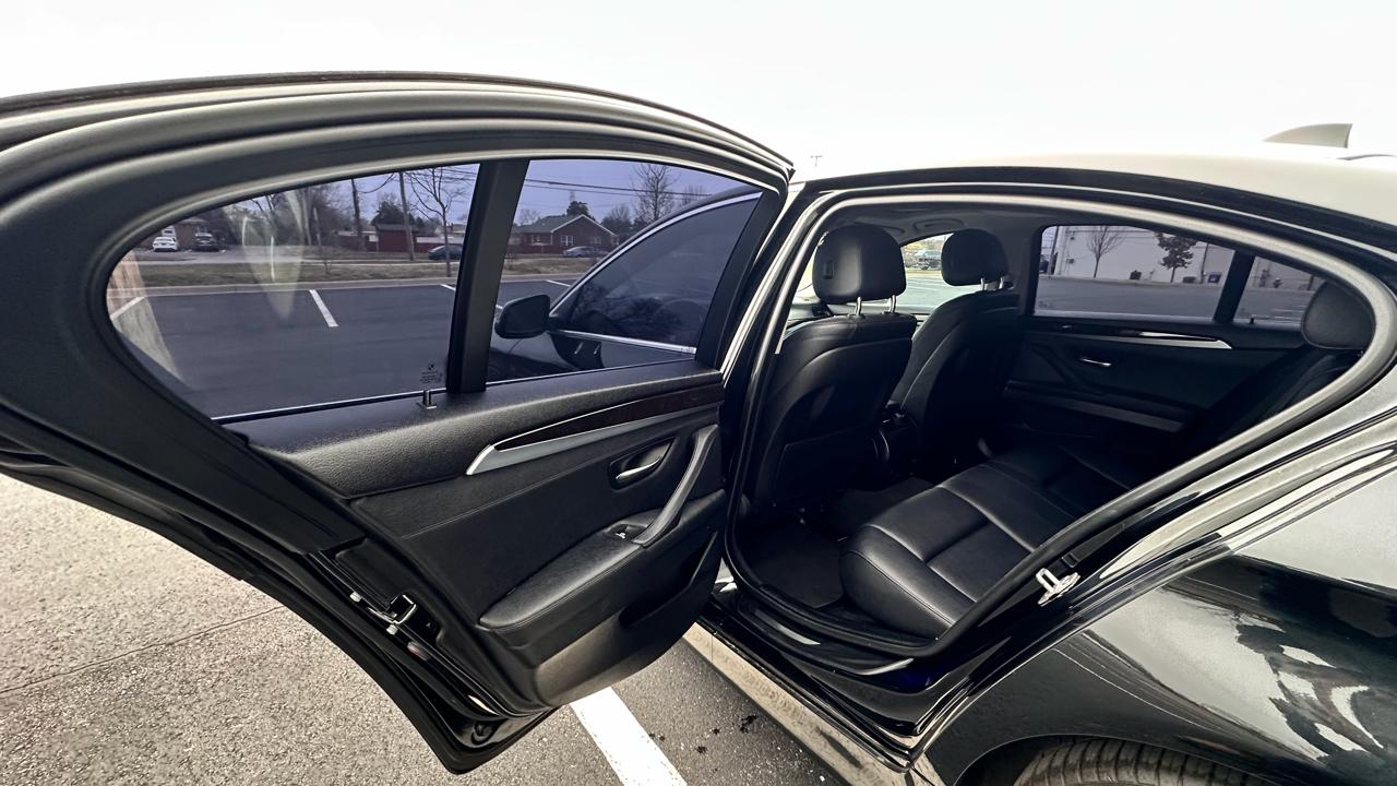 BMW 5-Series 528i 2015