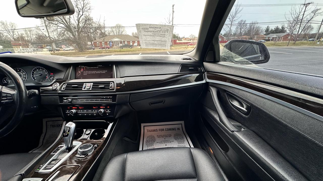 BMW 5-Series 528i 2015