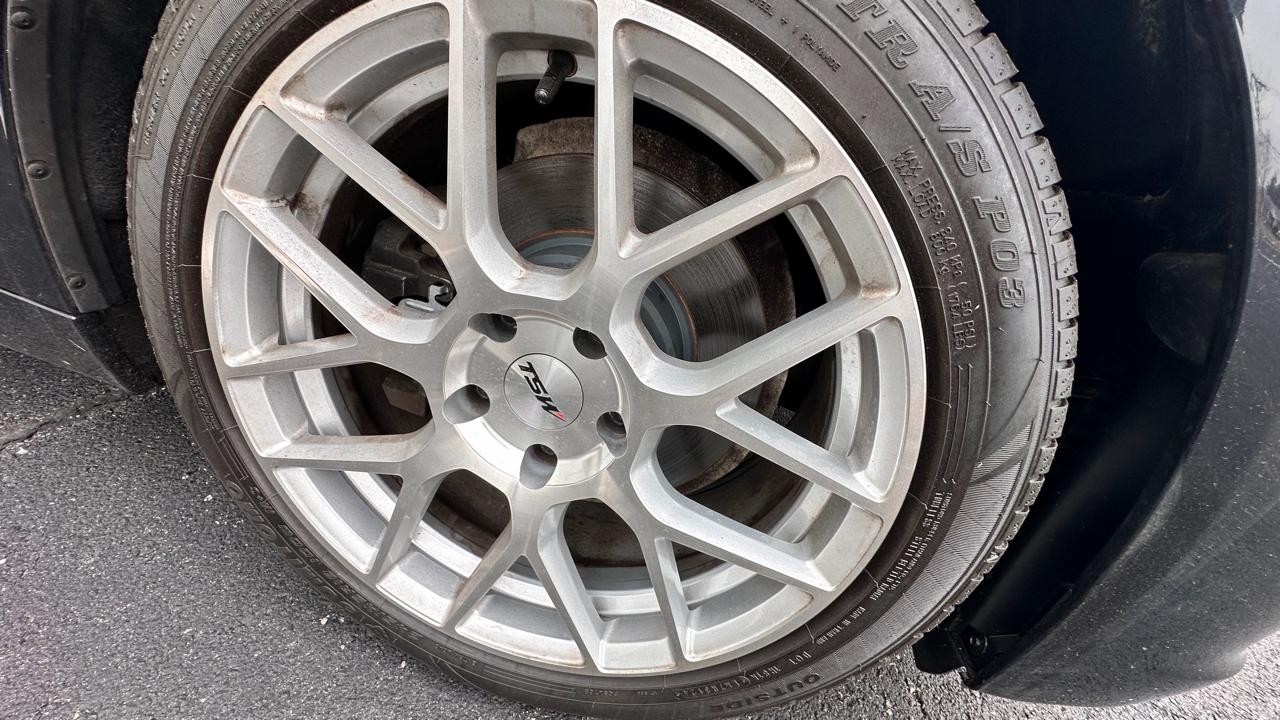 BMW 5-Series 528i 2015