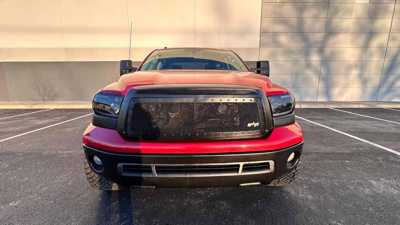 Toyota Tundra Limited 5.7L FFV CrewMax 4WD 2012