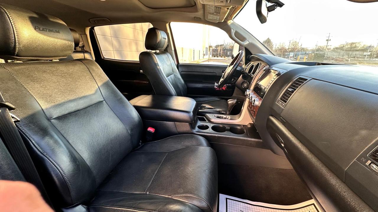 Toyota Tundra Limited 5.7L FFV CrewMax 4WD 2012