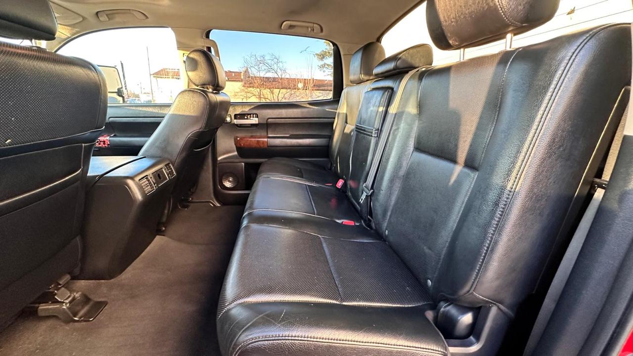 Toyota Tundra Limited 5.7L FFV CrewMax 4WD 2012