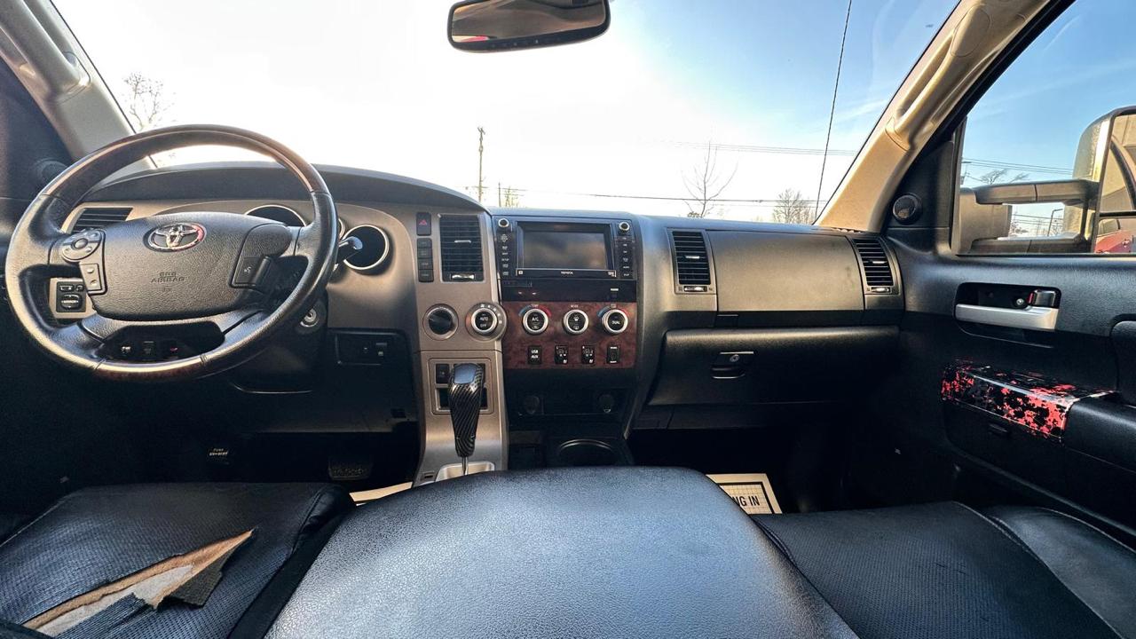 Toyota Tundra Limited 5.7L FFV CrewMax 4WD 2012