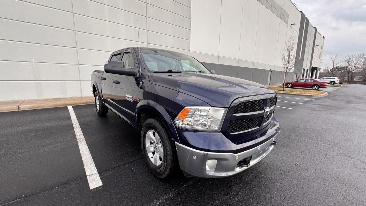 RAM 1500 SLT Crew Cab SWB 4WD 2016