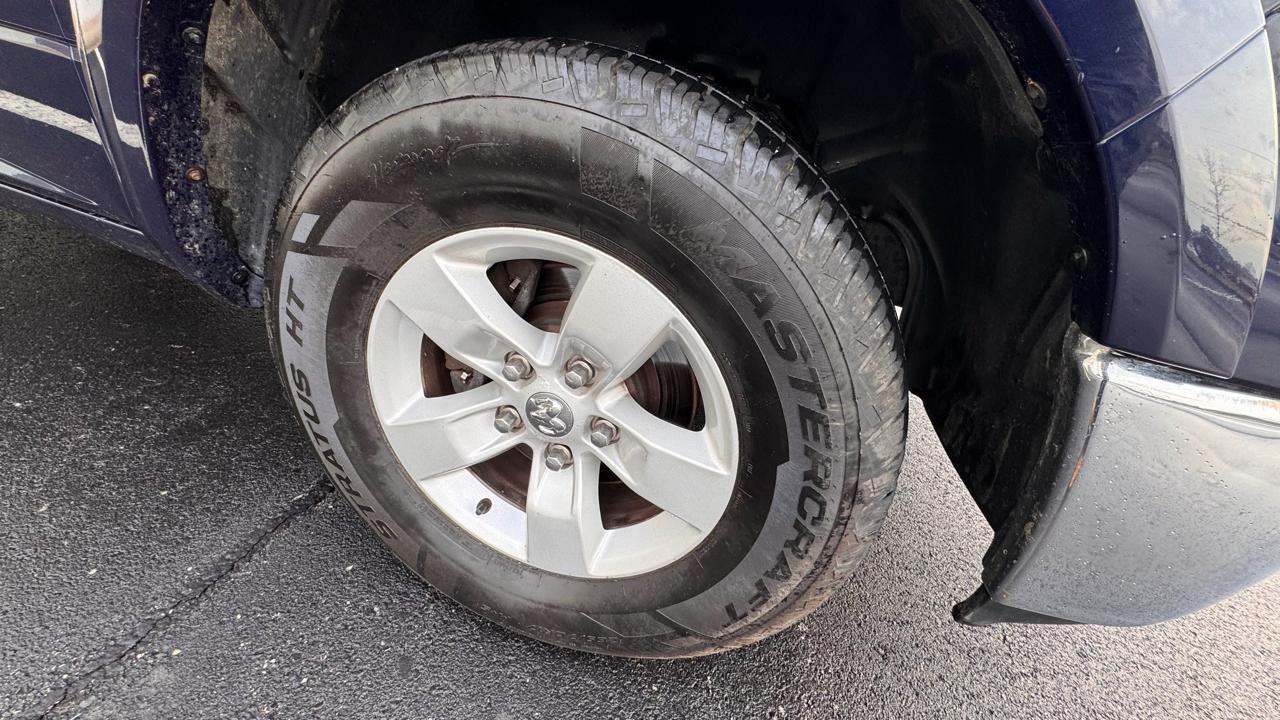 RAM 1500 SLT Crew Cab SWB 4WD 2016