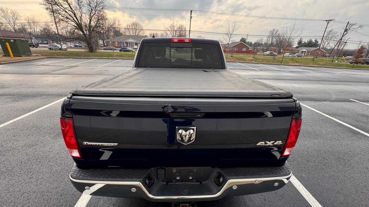 RAM 1500 SLT Crew Cab SWB 4WD 2016