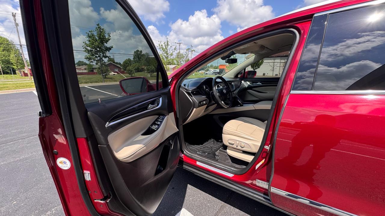Buick Enclave Essence AWD 2020