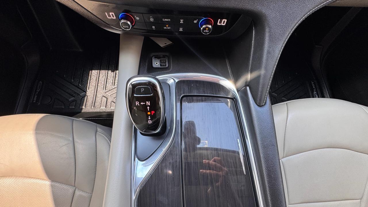 Buick Enclave Essence AWD 2020