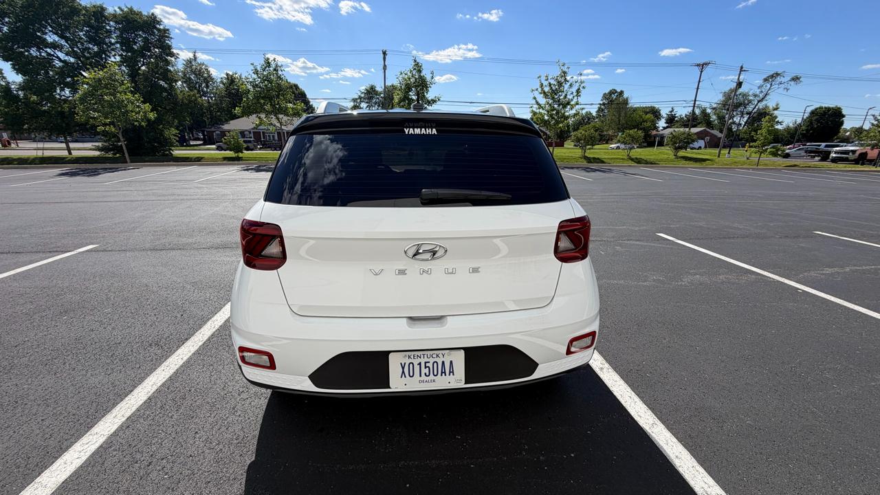 Hyundai Venue SEL 2025