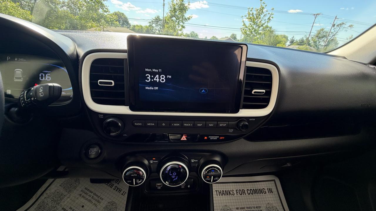 Hyundai Venue SEL 2025