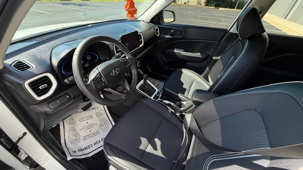 Hyundai Venue SEL 2025