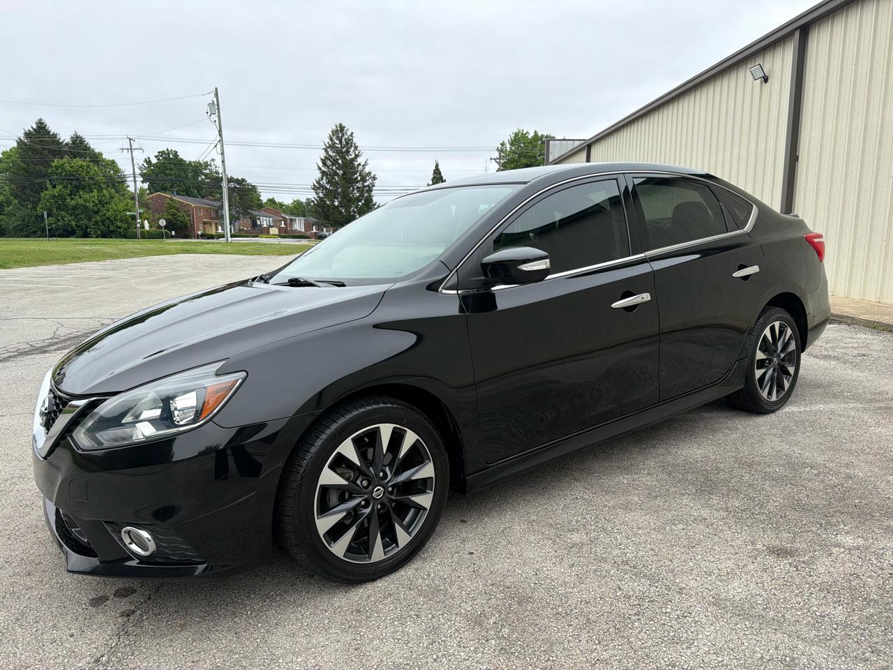 Nissan Sentra SR 4D Sedan 2019