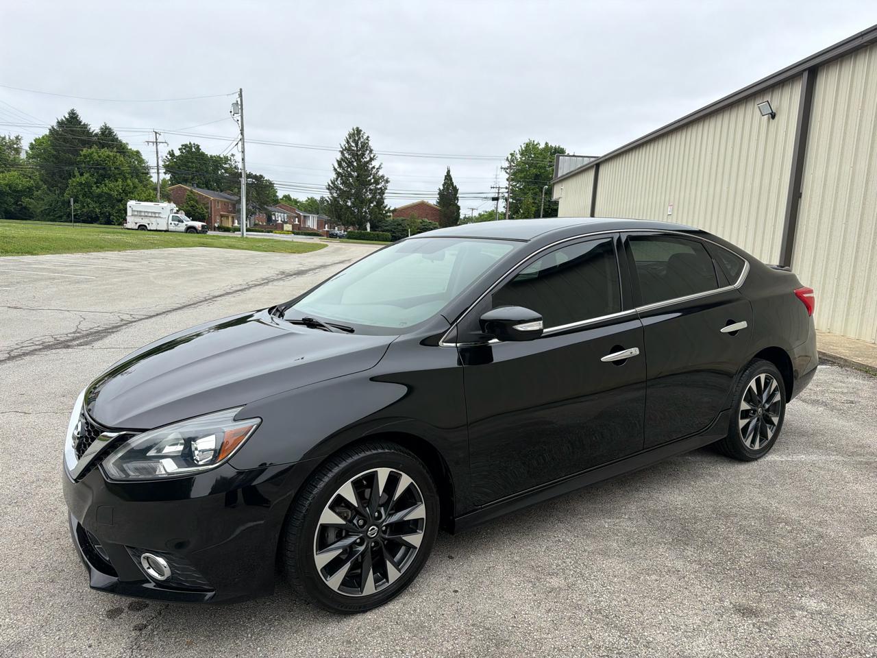 Nissan Sentra SR 4D Sedan 2019