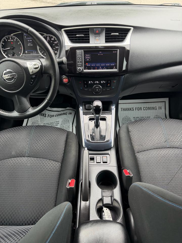 Nissan Sentra SR 4D Sedan 2019