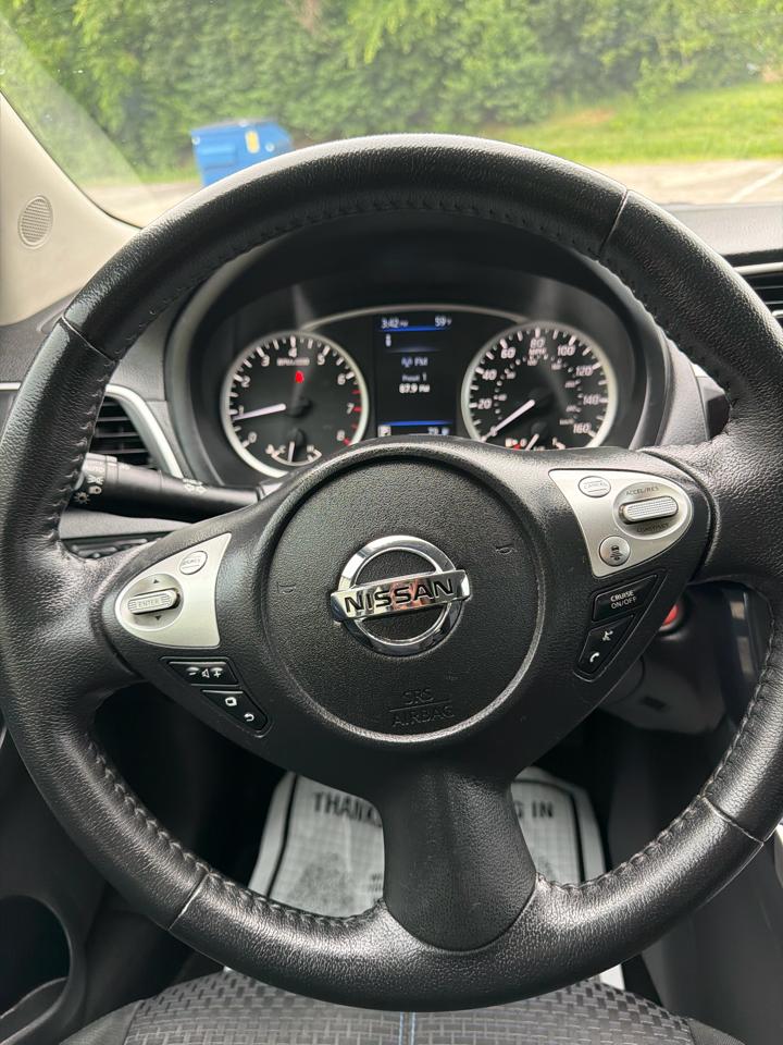 Nissan Sentra SR 4D Sedan 2019