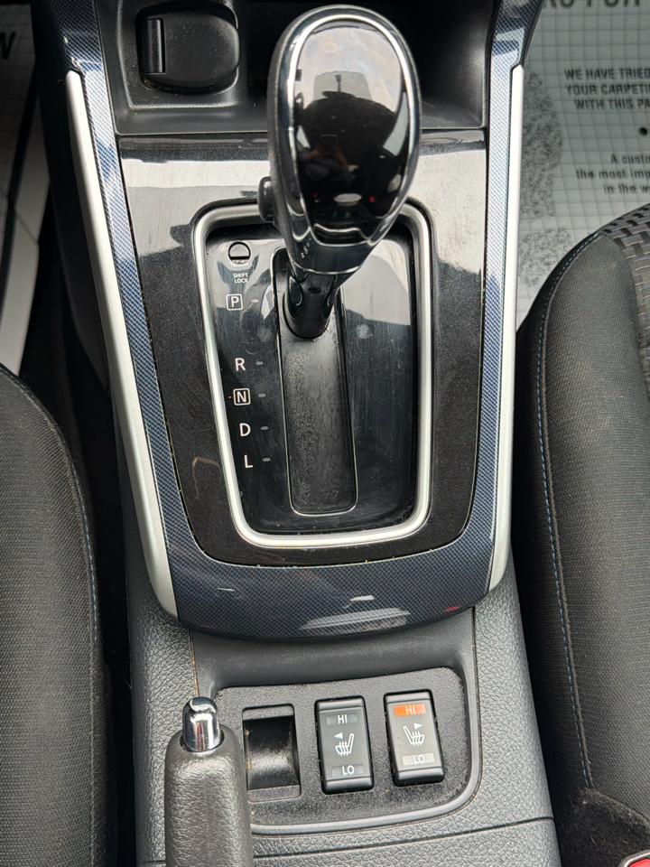 Nissan Sentra SR 4D Sedan 2019