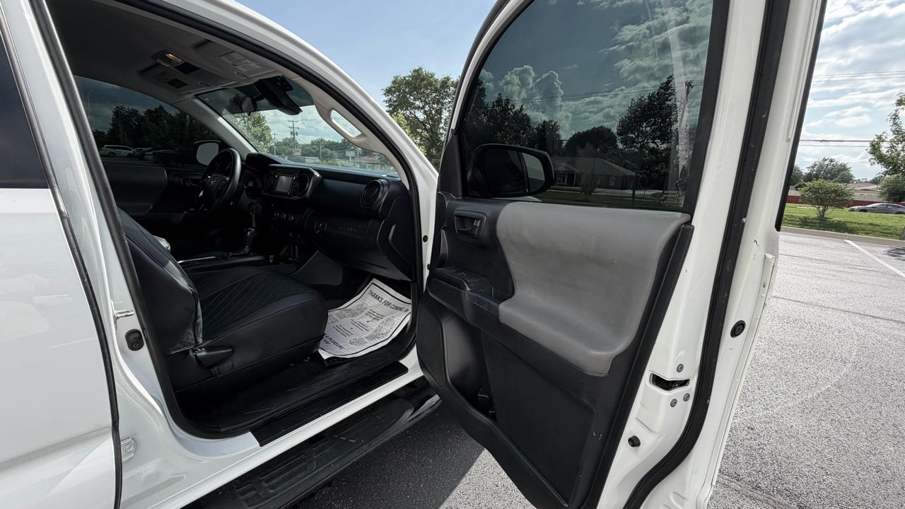 Toyota Tacoma SR5 Double Cab Long Bed I4 6AT 2WD 2018