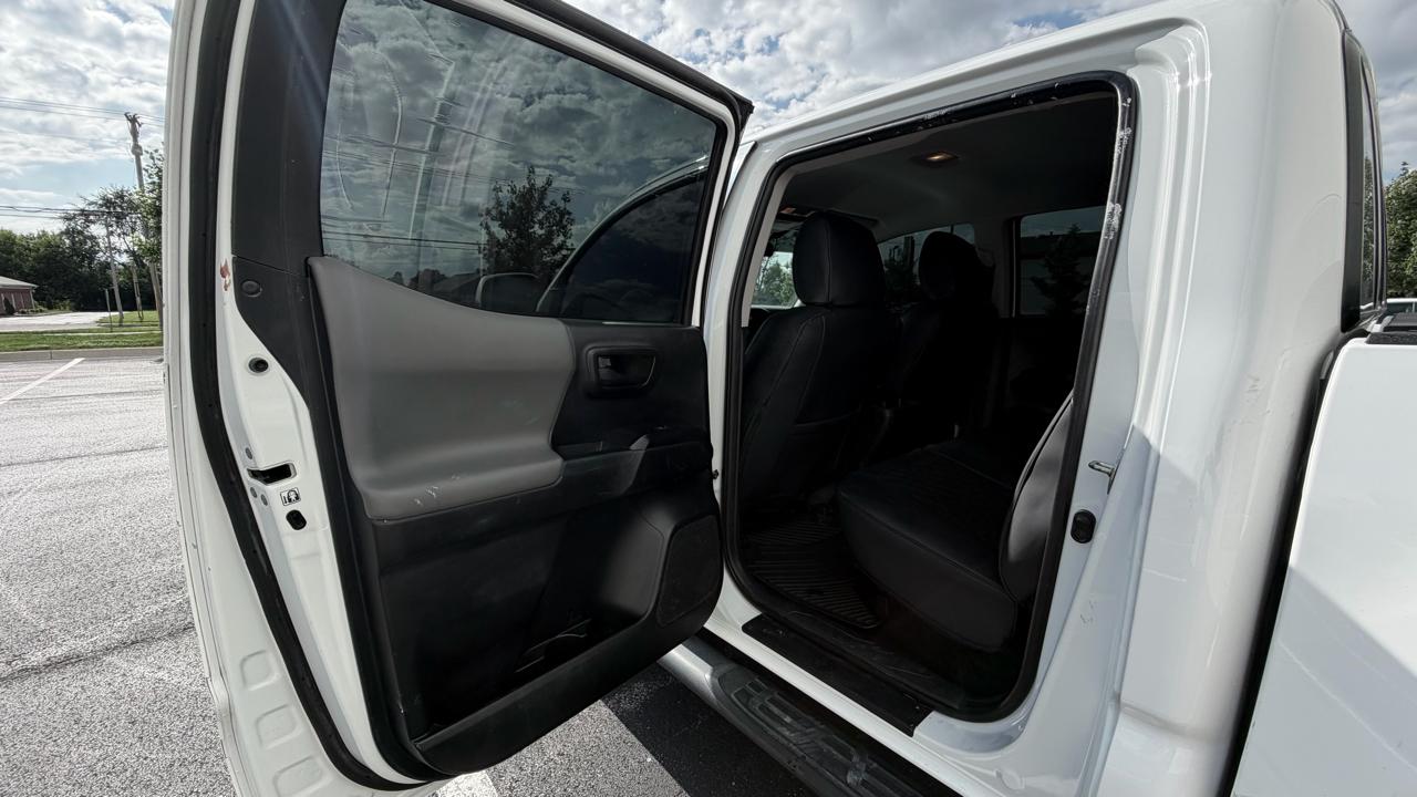 Toyota Tacoma SR5 Double Cab Long Bed I4 6AT 2WD 2018