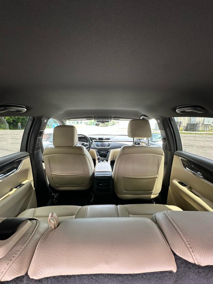 Cadillac XT5 Base 2018
