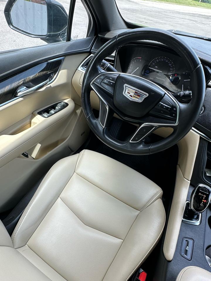 Cadillac XT5 Base 2018