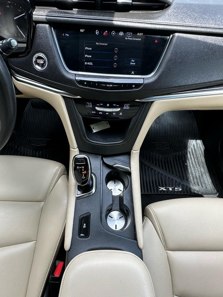 Cadillac XT5 Base 2018