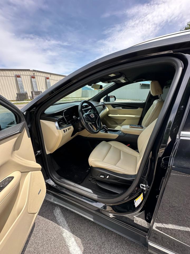 Cadillac XT5 Base 2018