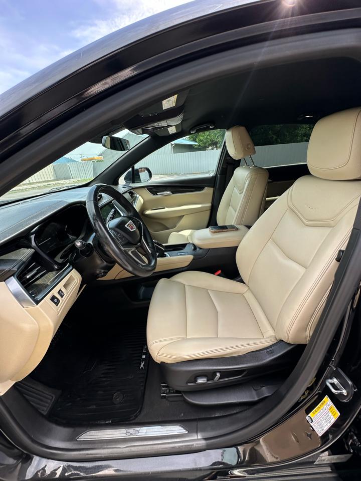 Cadillac XT5 Base 2018