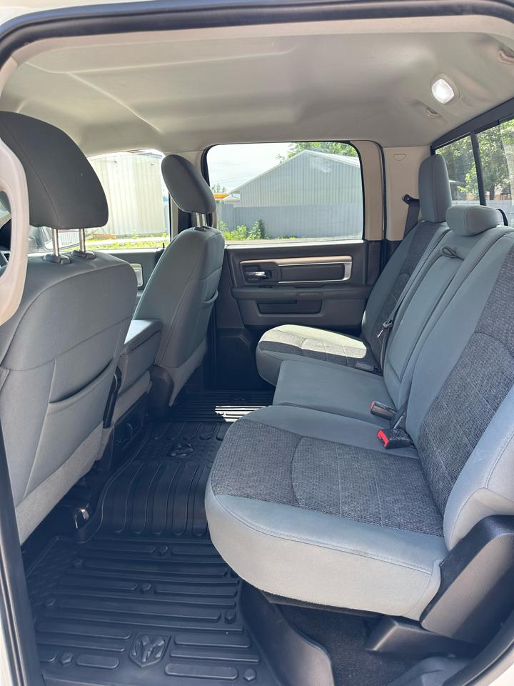 RAM 1500 SLT Crew Cab SWB 4WD 2015
