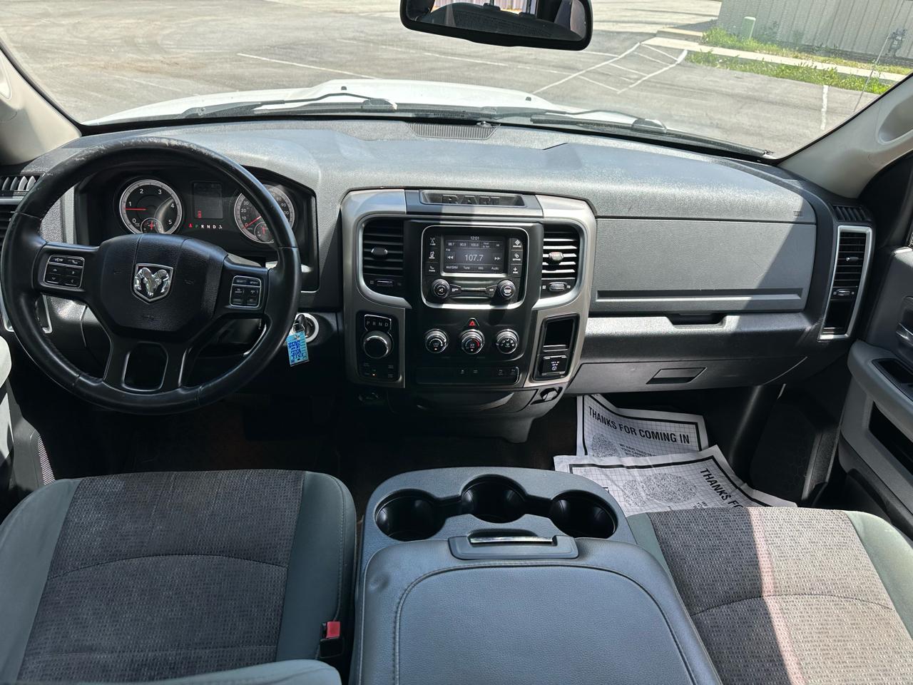 RAM 1500 SLT Crew Cab SWB 4WD 2015