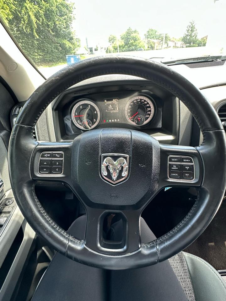 RAM 1500 SLT Crew Cab SWB 4WD 2015
