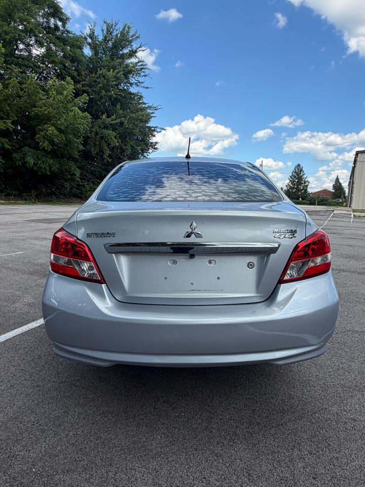 Mitsubishi Mirage G4 SE 5M 2017