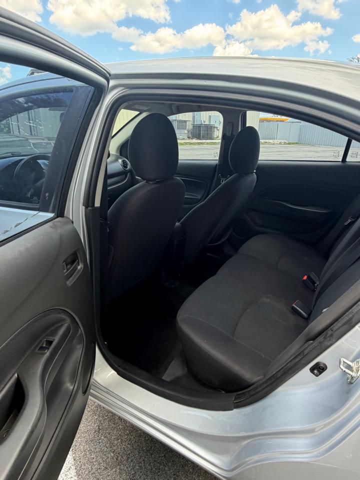Mitsubishi Mirage G4 SE 5M 2017
