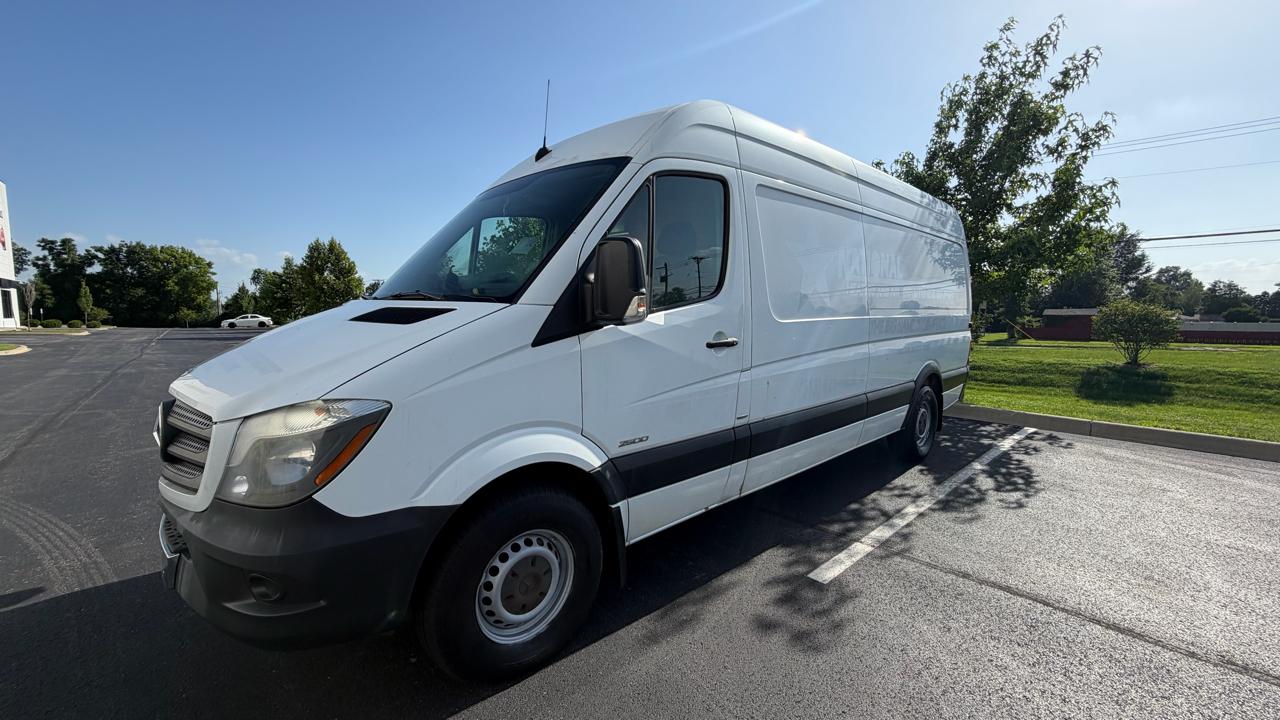 Mercedes-Benz Sprinter 2500 High Roof 170-in. WB 2014