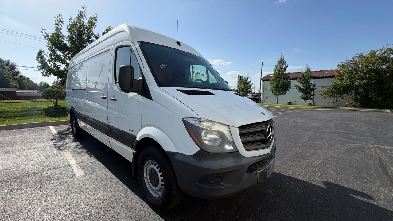 Mercedes-Benz Sprinter 2500 High Roof 170-in. WB 2014