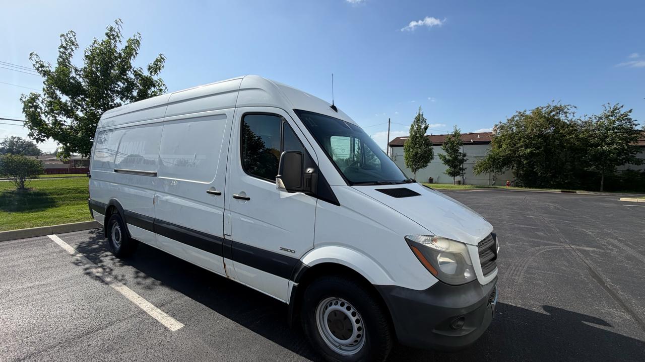 Mercedes-Benz Sprinter 2500 High Roof 170-in. WB 2014