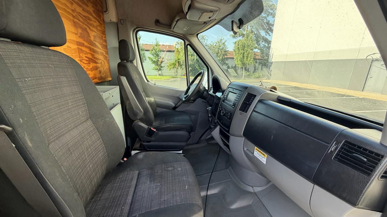 Mercedes-Benz Sprinter 2500 High Roof 170-in. WB 2014
