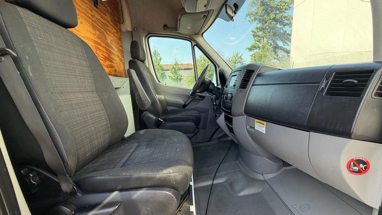 Mercedes-Benz Sprinter 2500 High Roof 170-in. WB 2014