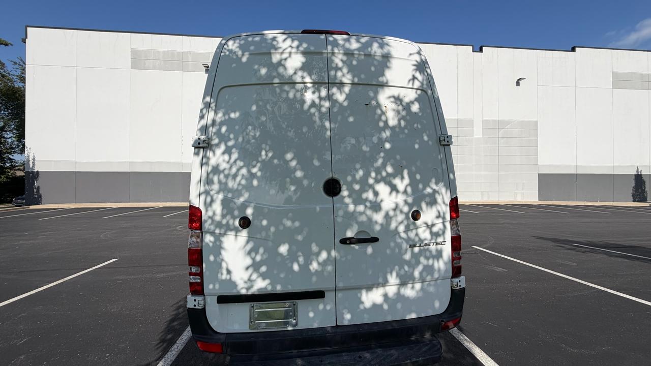 Mercedes-Benz Sprinter 2500 High Roof 170-in. WB 2014