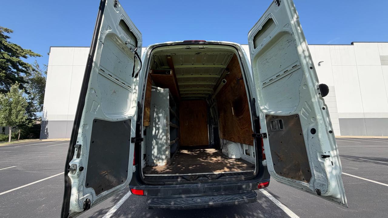 Mercedes-Benz Sprinter 2500 High Roof 170-in. WB 2014