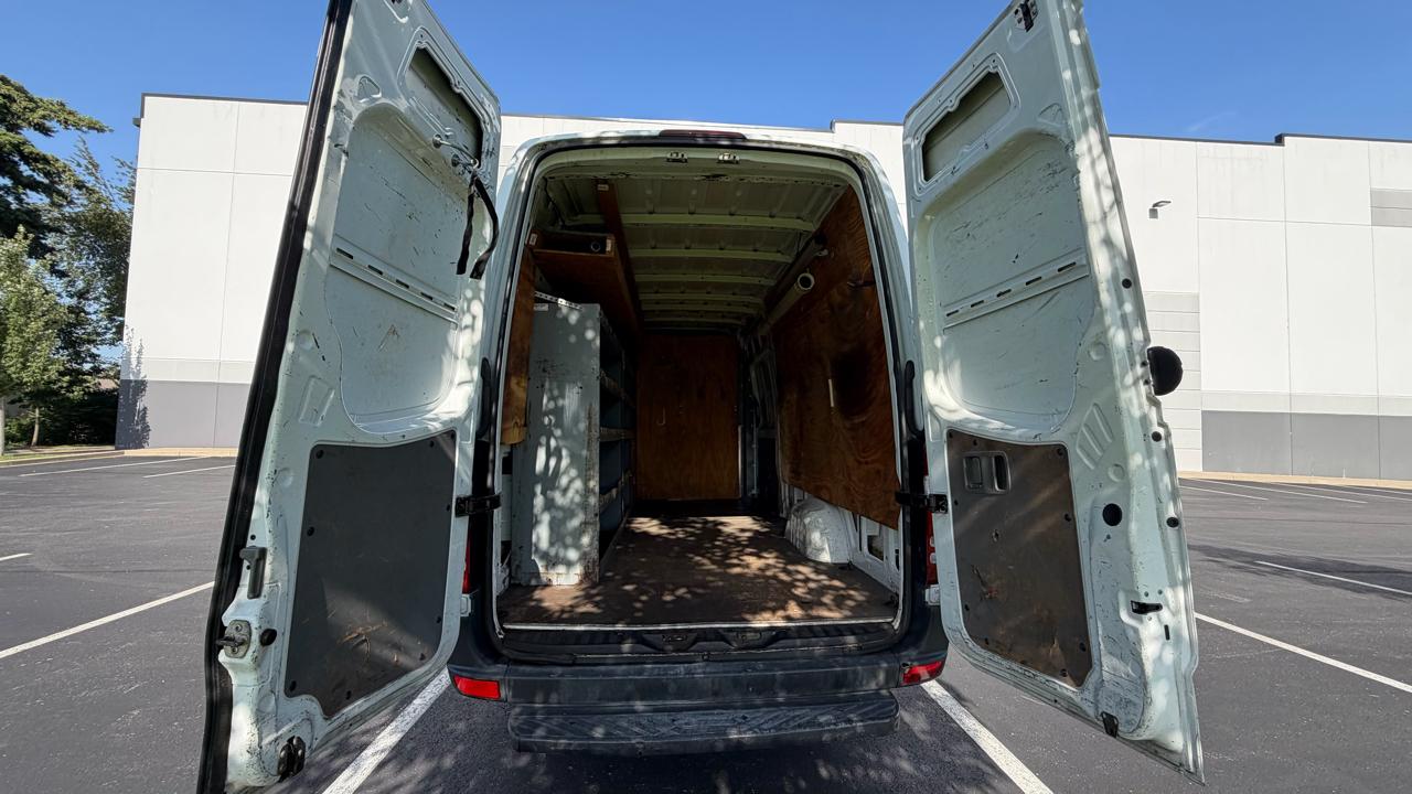 Mercedes-Benz Sprinter 2500 High Roof 170-in. WB 2014
