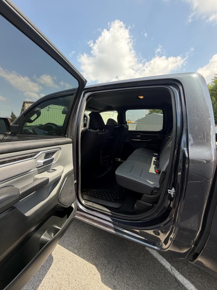 RAM 1500 Big Horn Crew Cab SWB 4WD 2021