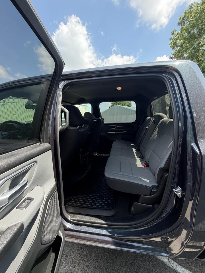 RAM 1500 Big Horn Crew Cab SWB 4WD 2021