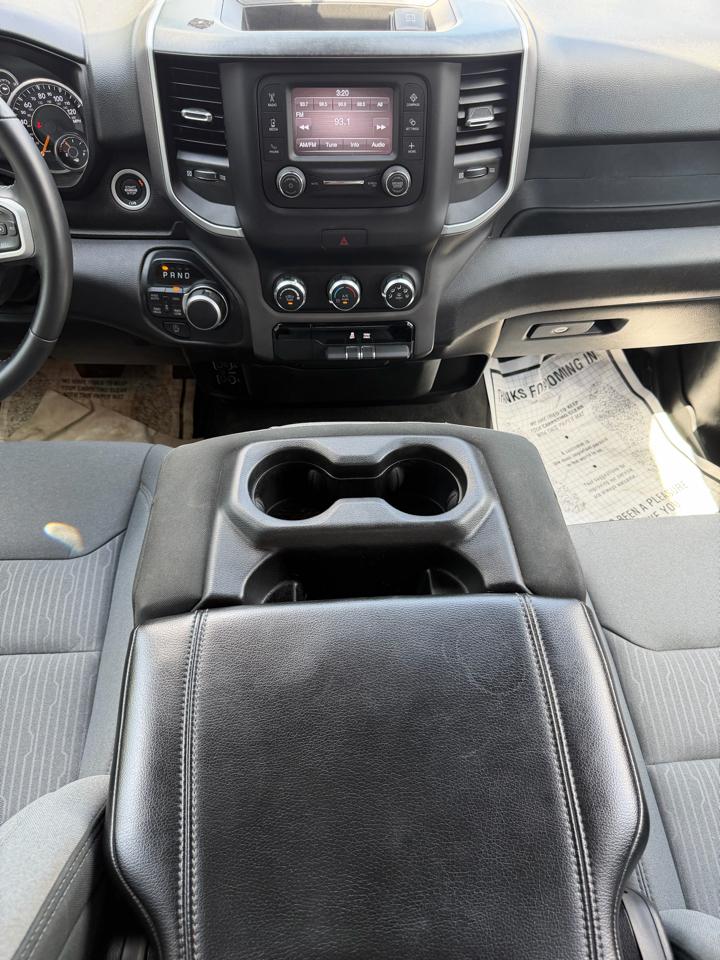 RAM 1500 Big Horn Crew Cab SWB 4WD 2021