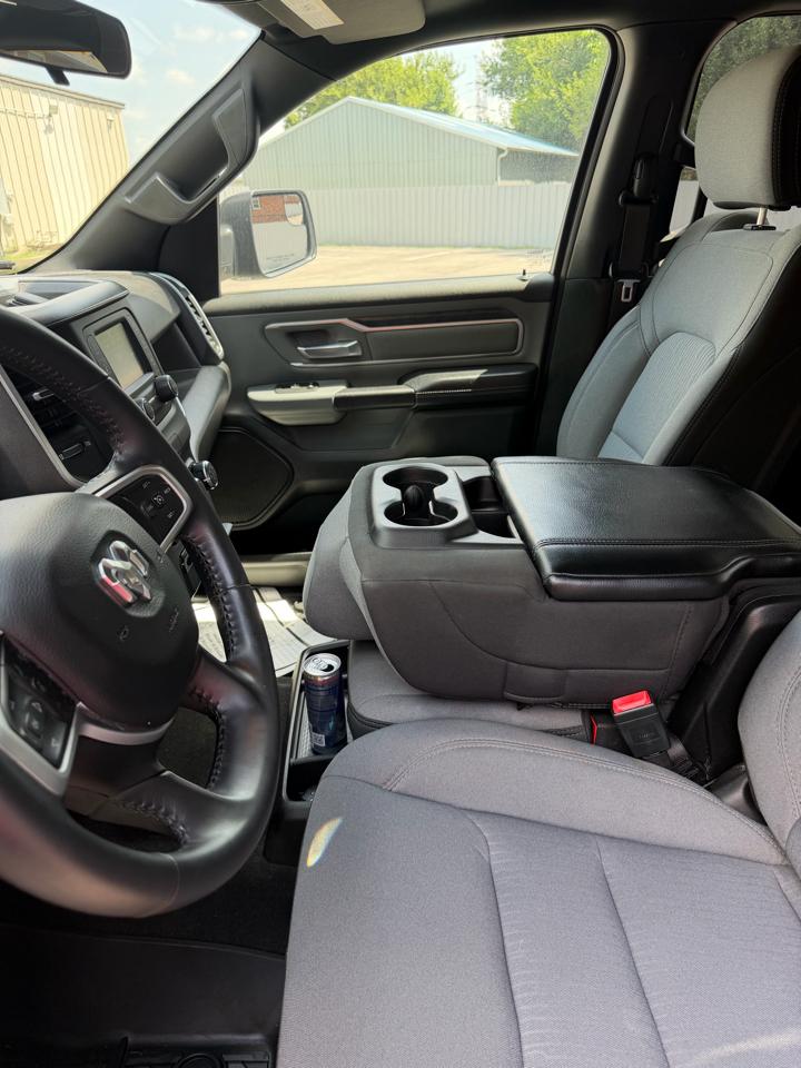 RAM 1500 Big Horn Crew Cab SWB 4WD 2021