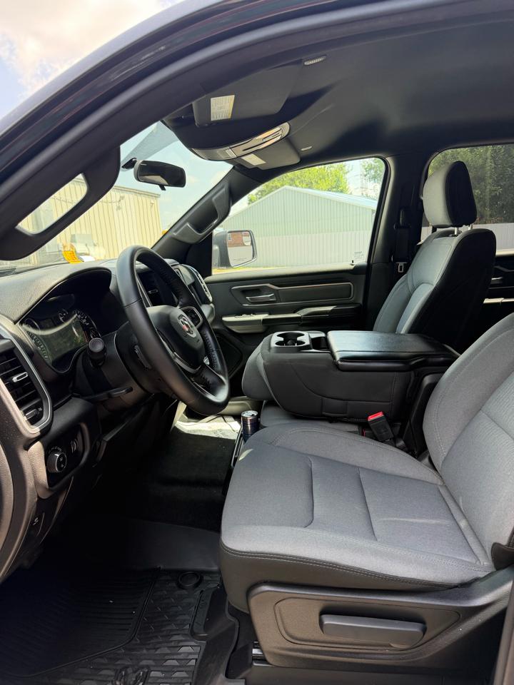 RAM 1500 Big Horn Crew Cab SWB 4WD 2021